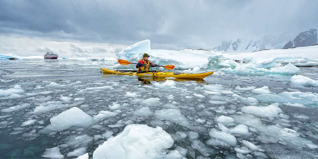 Hurtigruten - Antarctica kayak